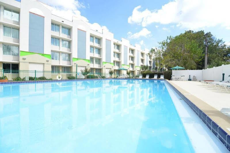Wyndham Garden Tallahassee Capitol Near Fsu Exterior photo